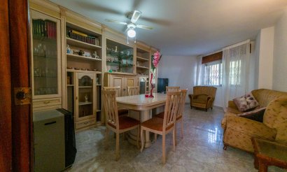 Resale - Apartment / flat - Torrevieja - El Acequión - Los Náufragos