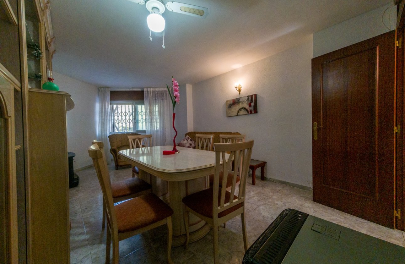 Resale - Apartment / flat - Torrevieja - El Acequión - Los Náufragos