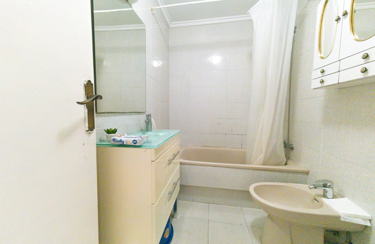 Reventa - Apartamento / piso - Torrevieja - Playa de los Locos