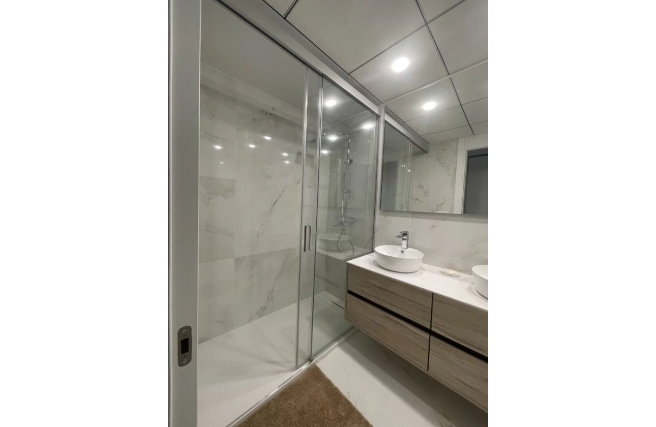 Reventa - Apartamento / piso - Benidorm - Zona de Poniente