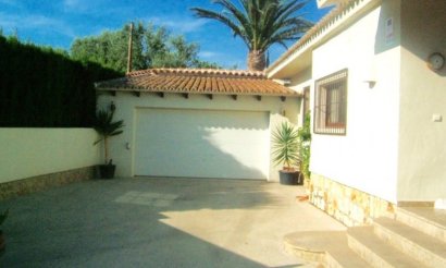 Revente - Villa - Benidorm - Urbanizaciones