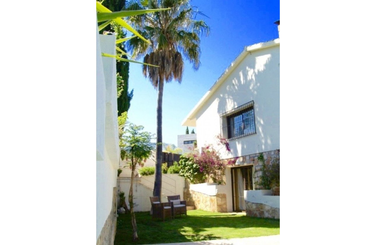 Revente - Villa - Benidorm - Urbanizaciones