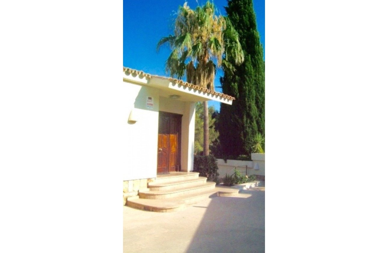 Revente - Villa - Benidorm - Urbanizaciones
