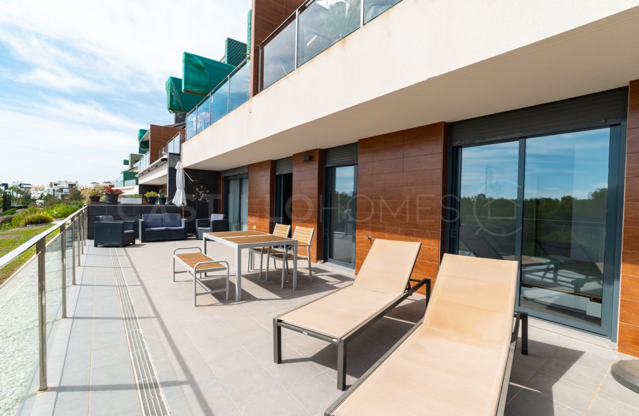 Resale - Apartment / flat - Orihuela Costa - Villamartín