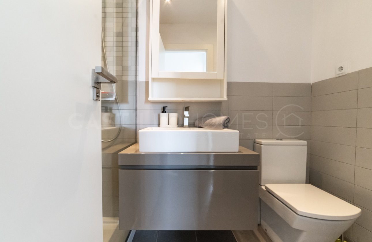 Resale - Apartment / flat - Orihuela Costa - Villamartín
