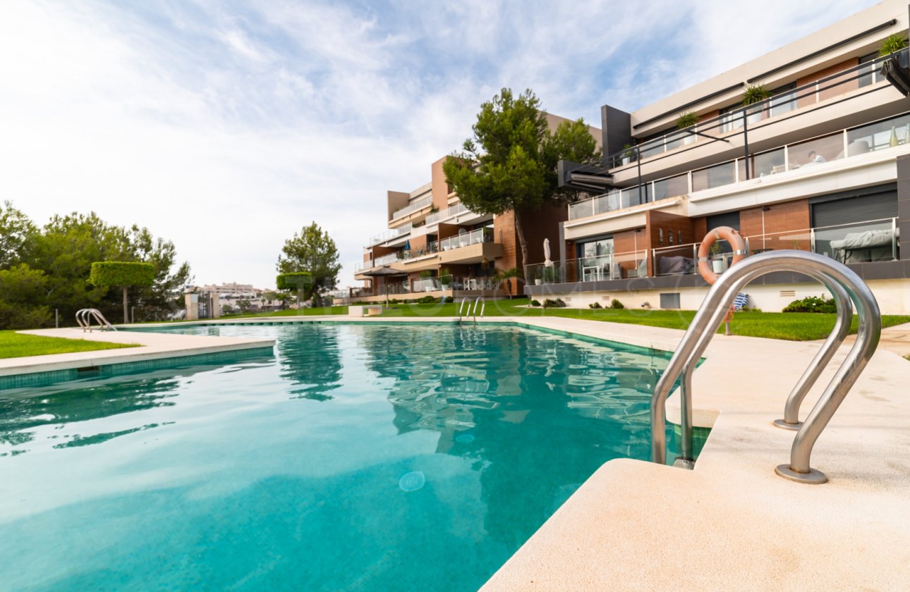 Resale - Apartment / flat - Orihuela Costa - Villamartín