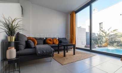 Revente - Villa - Orihuela Costa - Villamartín