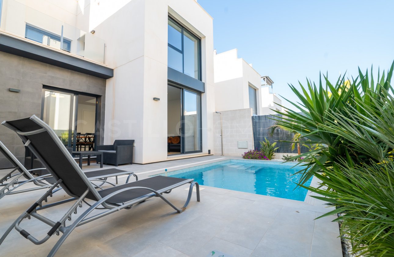 Revente - Villa - Orihuela Costa - Villamartín