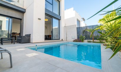 Revente - Villa - Orihuela Costa - Villamartín