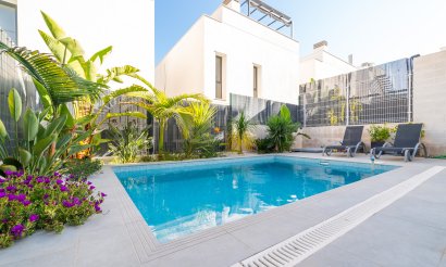 Revente - Villa - Orihuela Costa - Villamartín