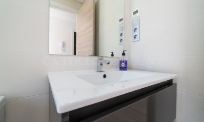 Revente - Villa - Orihuela Costa - Villamartín