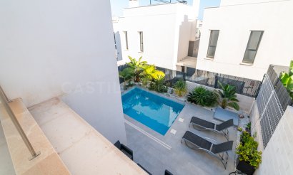 Revente - Villa - Orihuela Costa - Villamartín