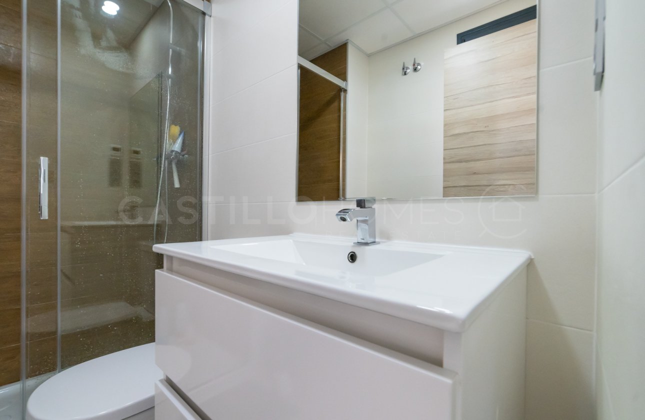 Revente - Villa - Orihuela Costa - Villamartín