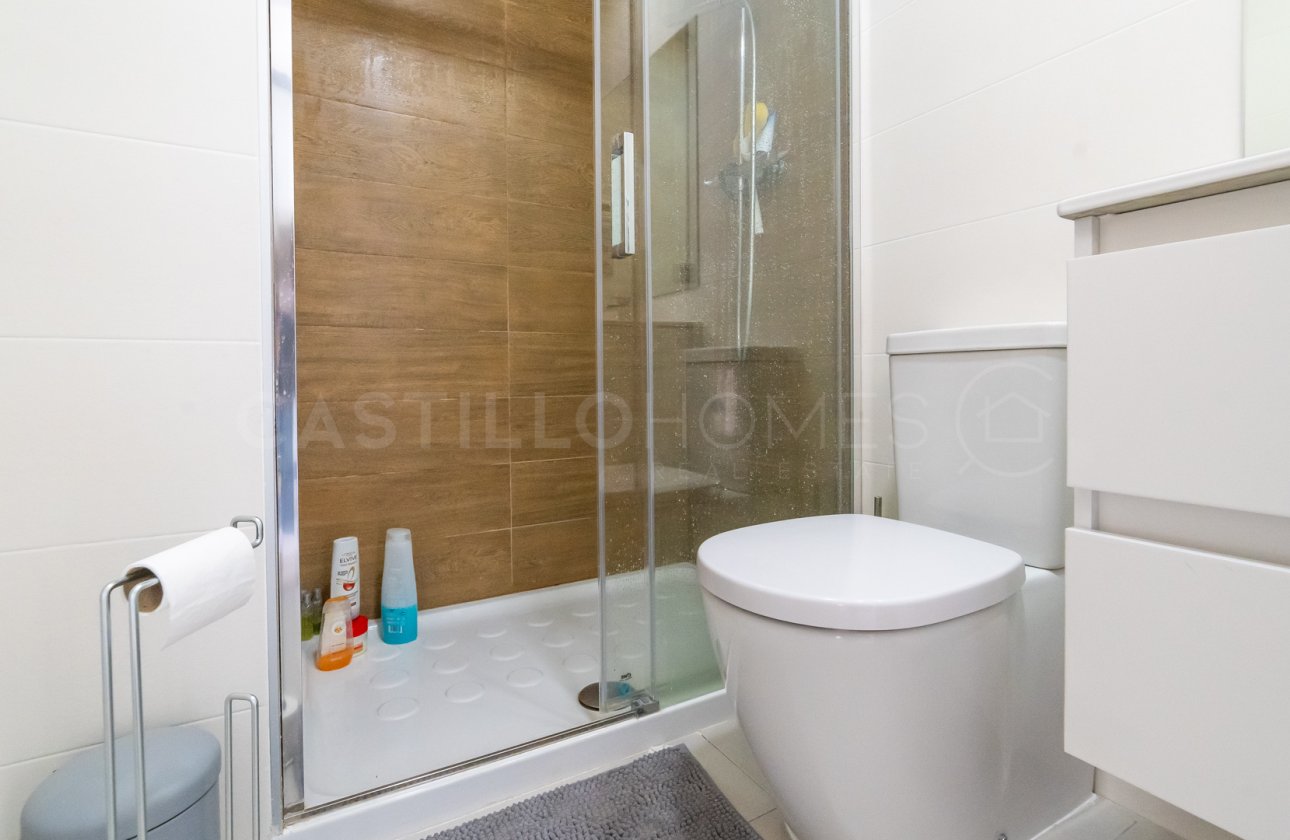 Revente - Villa - Orihuela Costa - Villamartín