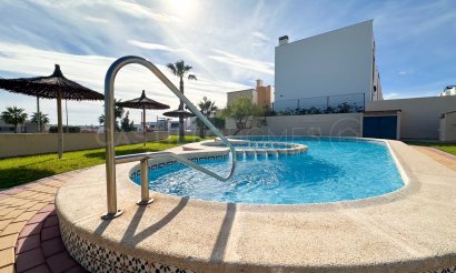 Revente - Villa - Orihuela Costa - Villamartín