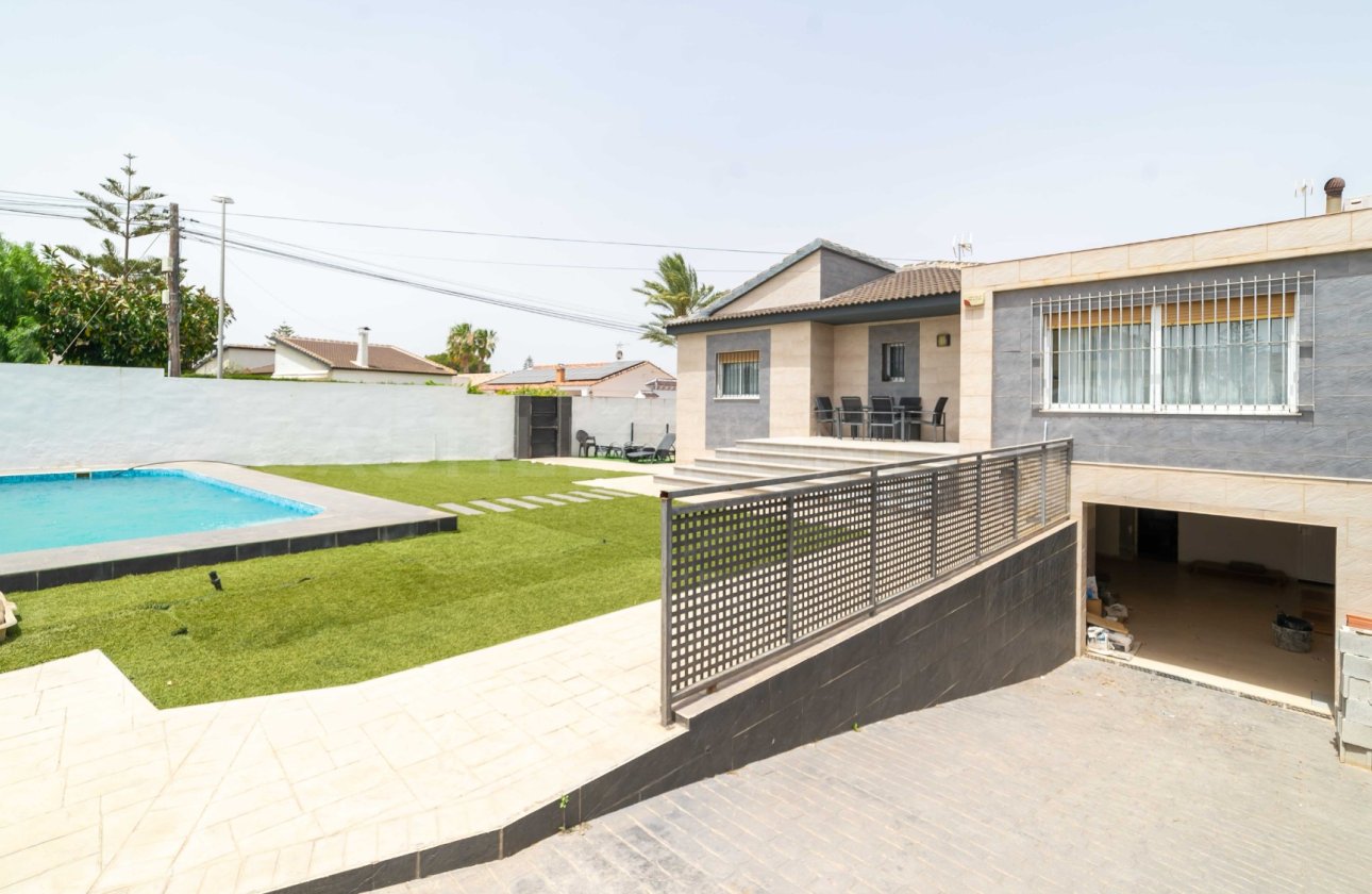 Revente - Villa - Torrevieja - Los Balcones - Los Altos del Edén
