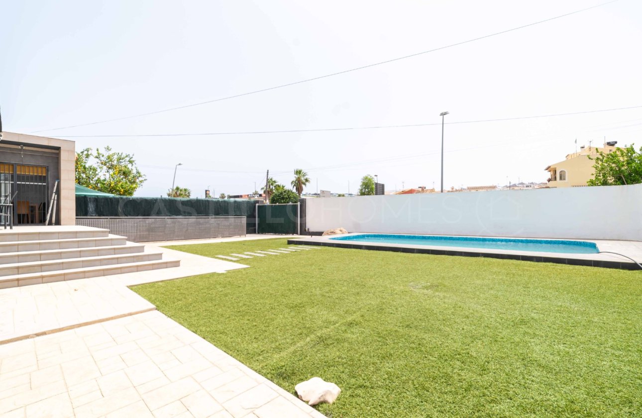 Revente - Villa - Torrevieja - Los Balcones - Los Altos del Edén