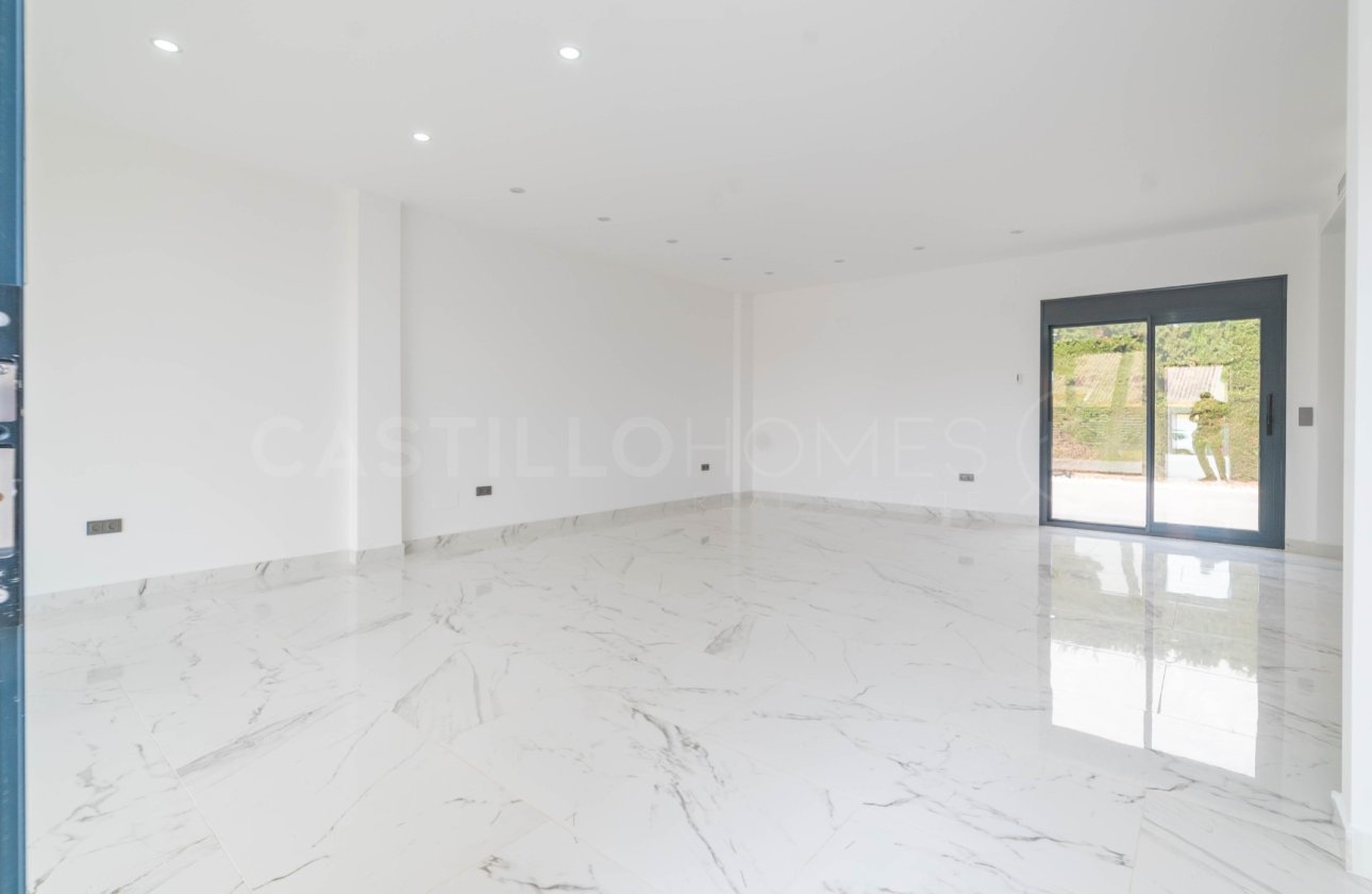 Reventa - Villa - Alicante - Campoamor