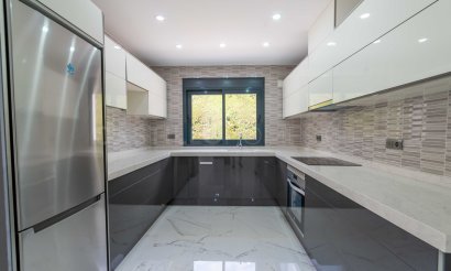 Reventa - Villa - Alicante - Campoamor