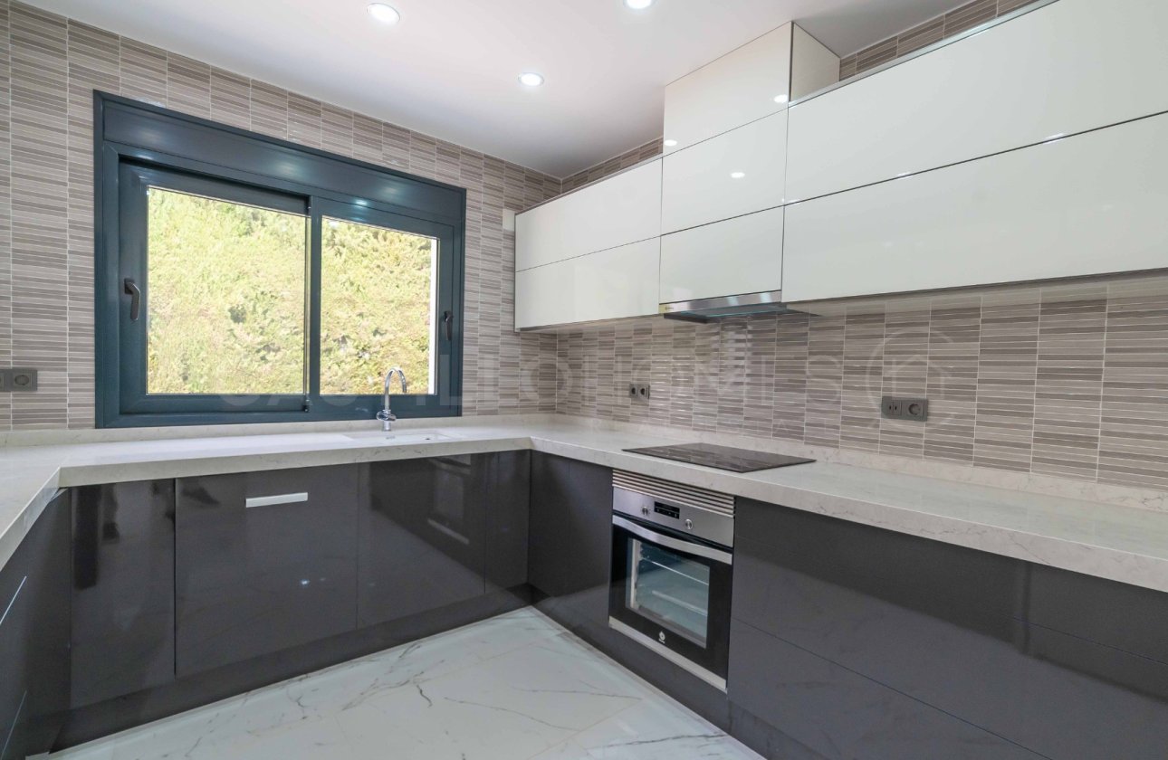 Reventa - Villa - Alicante - Campoamor