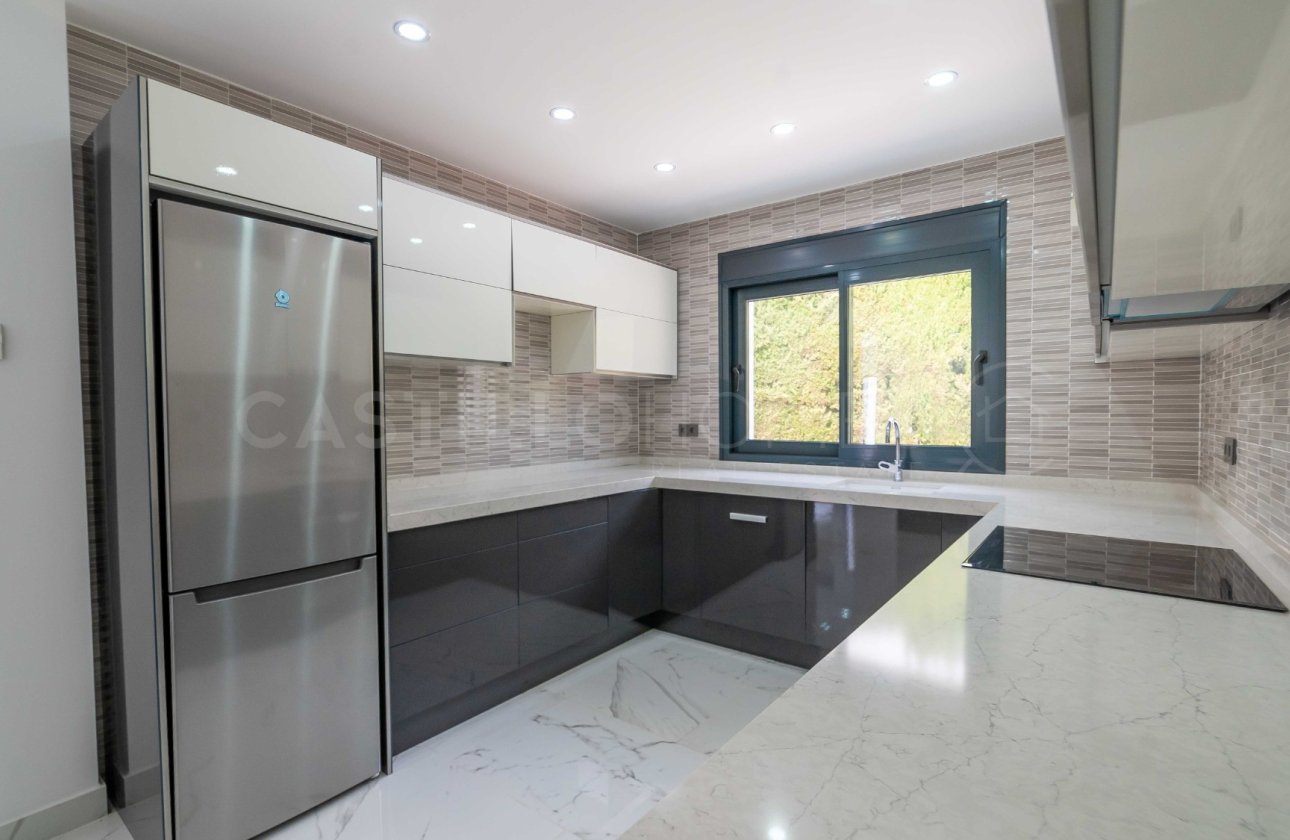 Reventa - Villa - Alicante - Campoamor