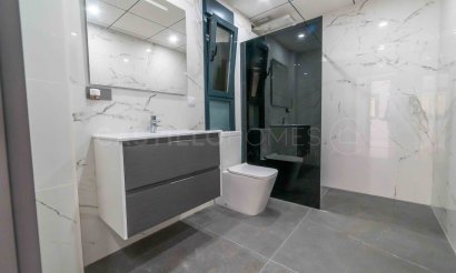 Reventa - Villa - Alicante - Campoamor