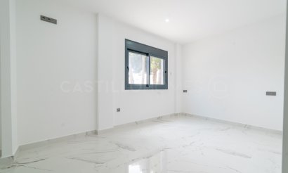Reventa - Villa - Alicante - Campoamor