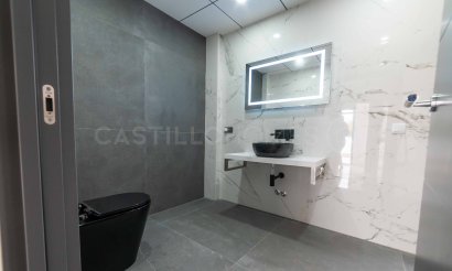 Reventa - Villa - Alicante - Campoamor