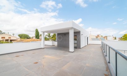 Reventa - Villa - Alicante - Campoamor