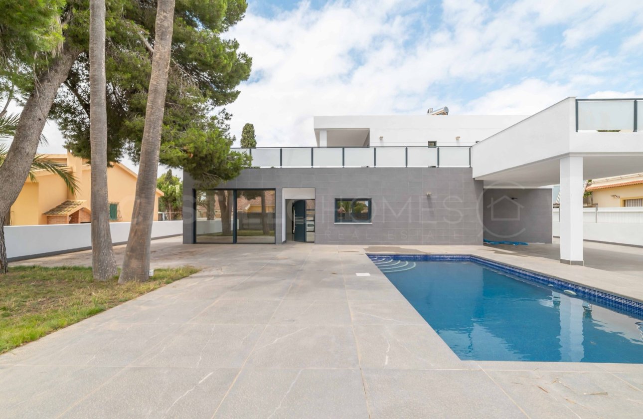 Reventa - Villa - Alicante - Campoamor