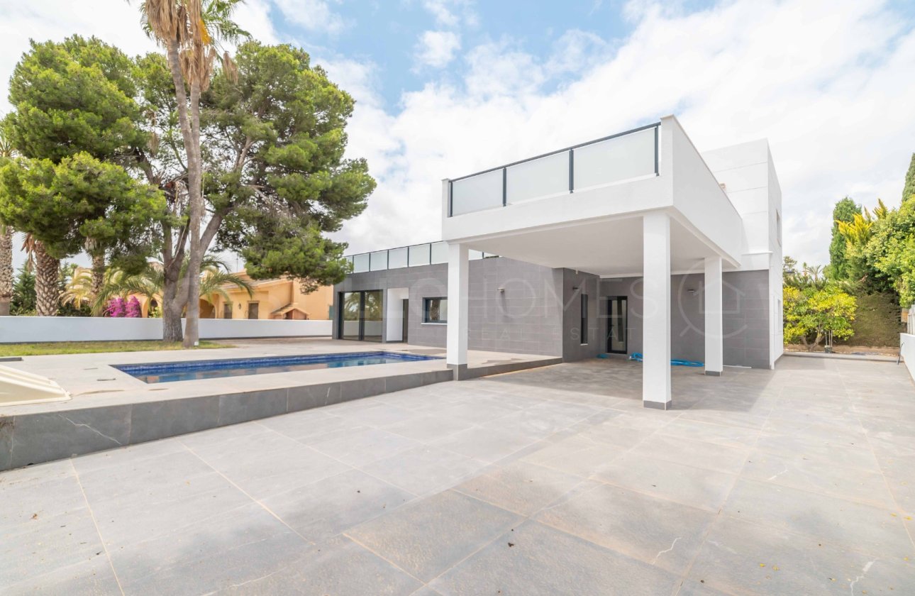 Reventa - Villa - Alicante - Campoamor
