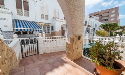 Resale - Townhouse - Torrevieja - Torrelamata - La Mata