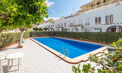 Resale - Townhouse - Torrevieja - Torrelamata - La Mata