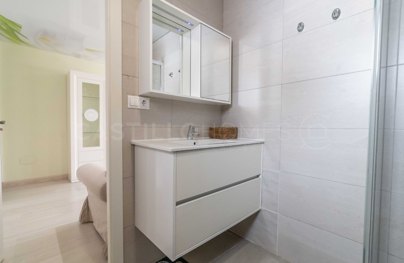 Reventa - Apartamento / piso - Torrevieja - Centro