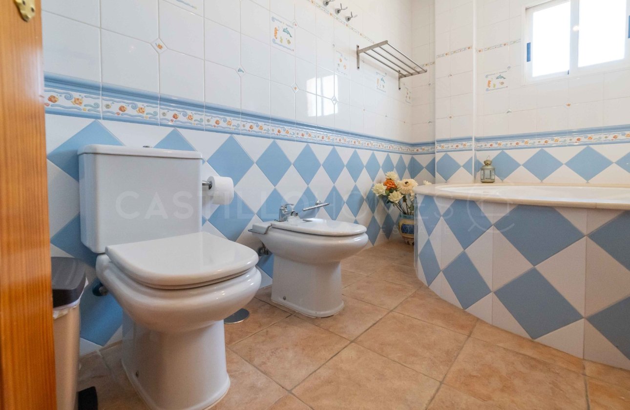 Revente - Villa - Torrevieja - Torretas