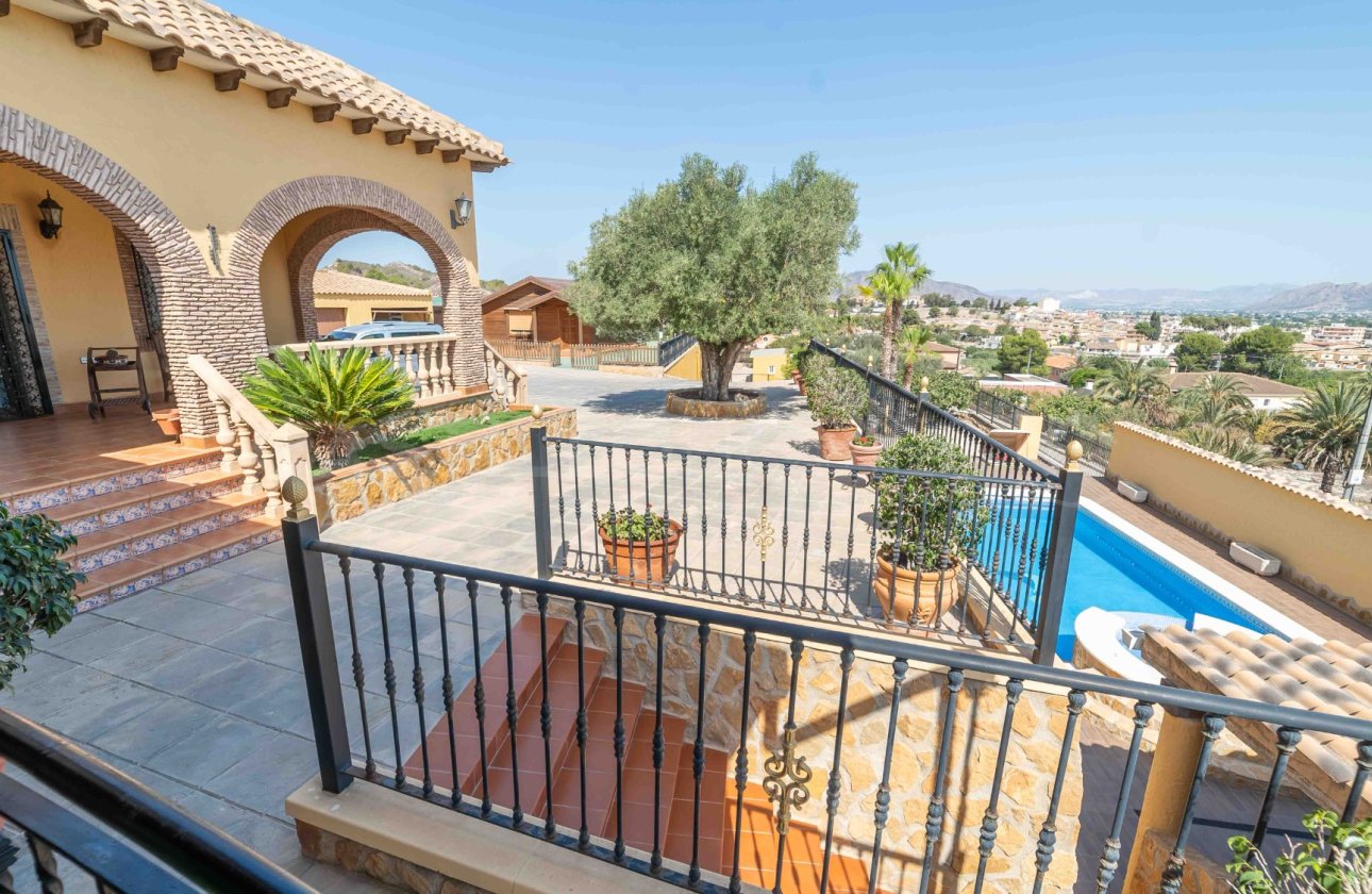 Resale - Villa - Bigastro