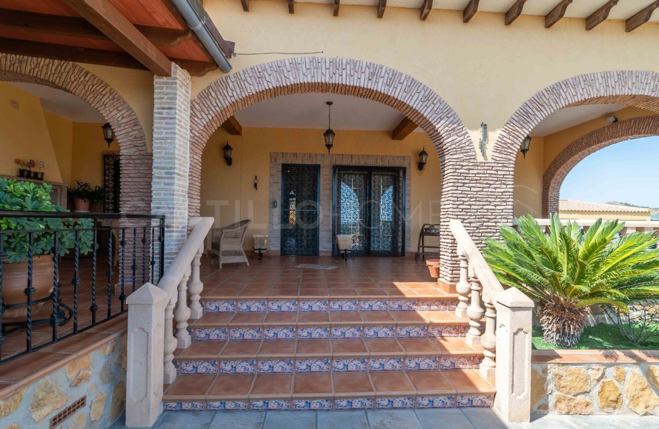 Resale - Villa - Bigastro