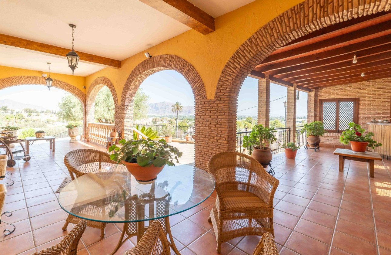 Resale - Villa - Bigastro