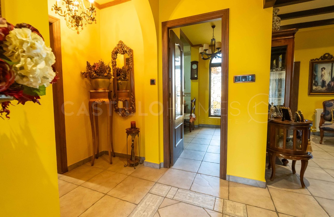 Resale - Villa - Bigastro