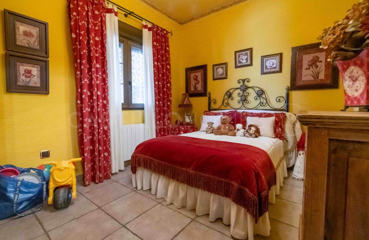 Resale - Villa - Bigastro