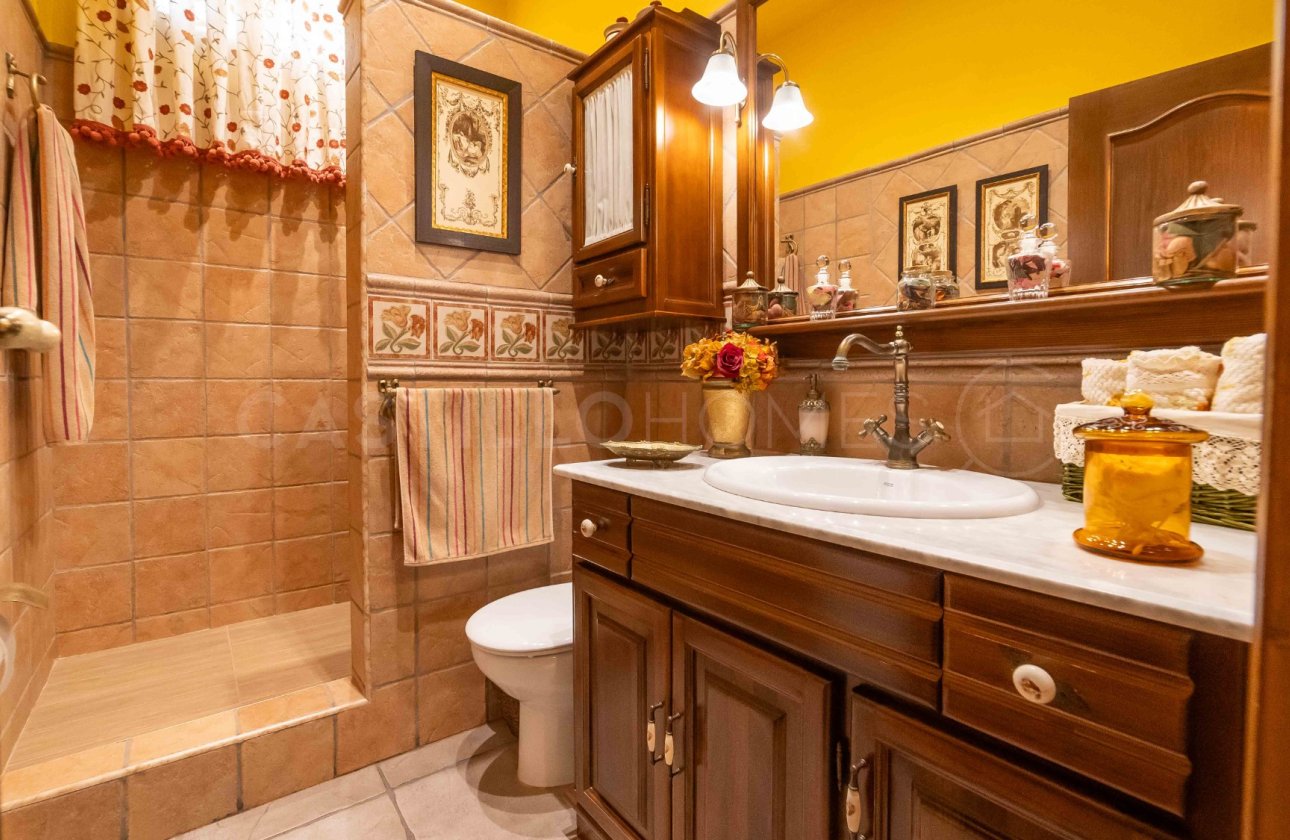 Resale - Villa - Bigastro