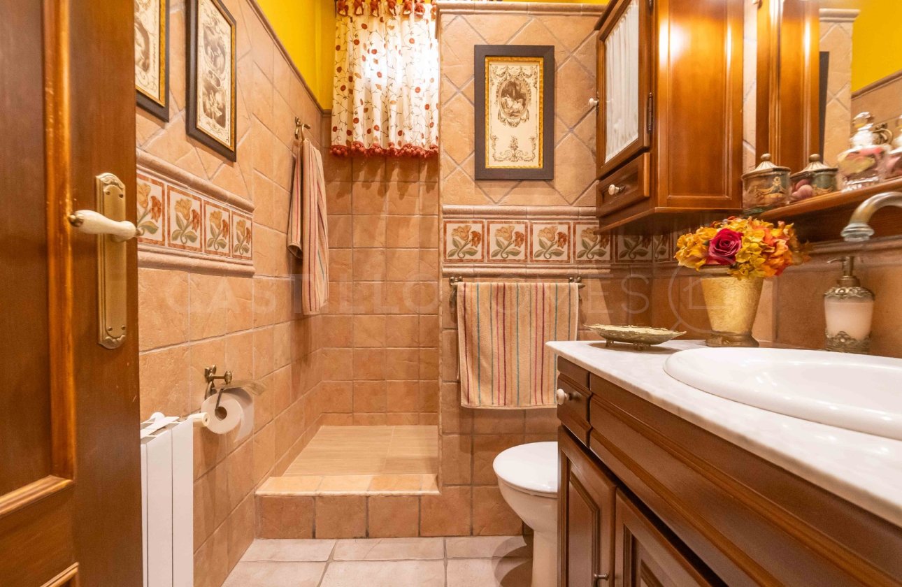 Resale - Villa - Bigastro