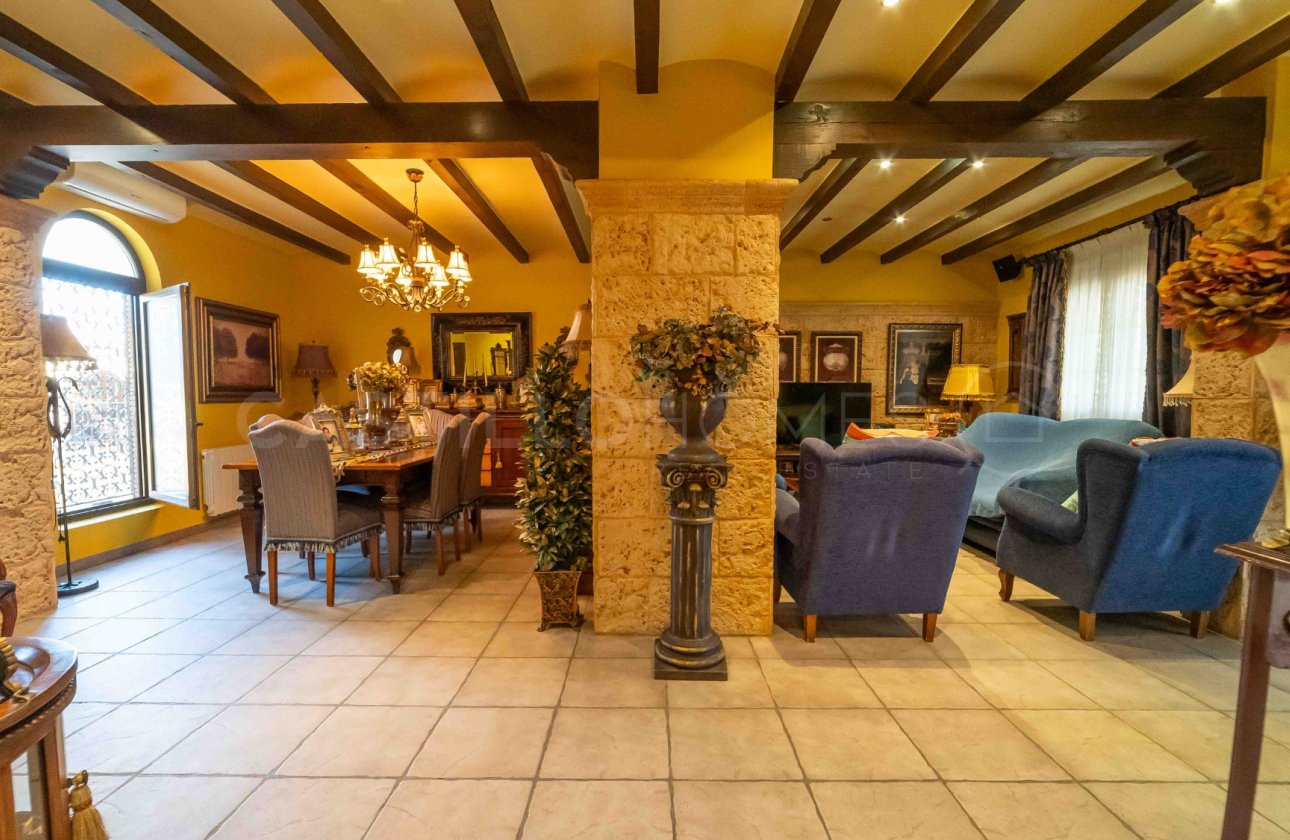 Resale - Villa - Bigastro