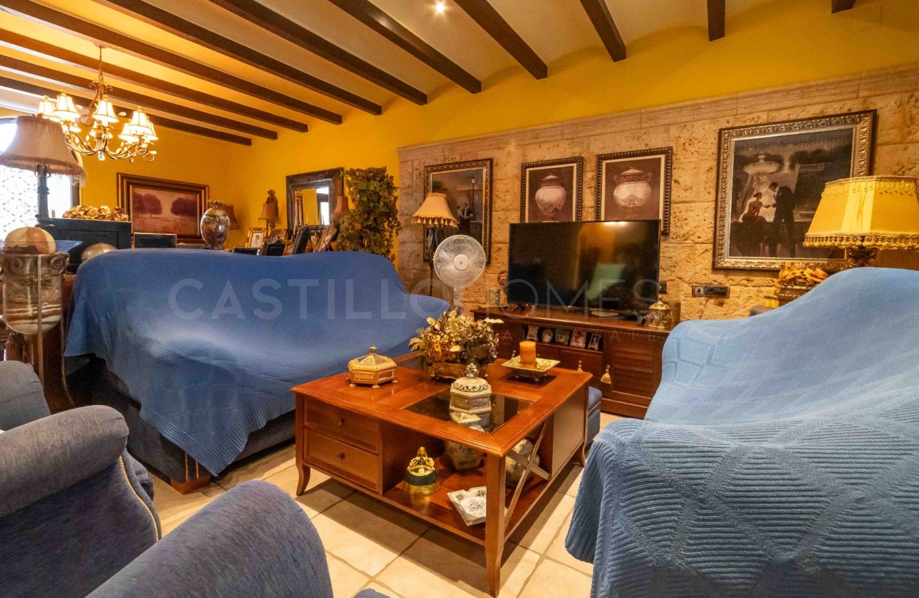 Resale - Villa - Bigastro