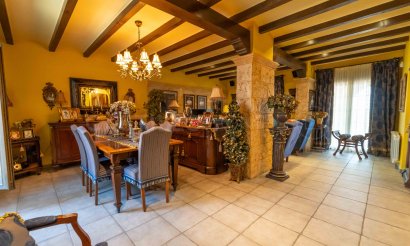 Resale - Villa - Bigastro