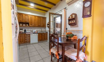 Resale - Villa - Bigastro