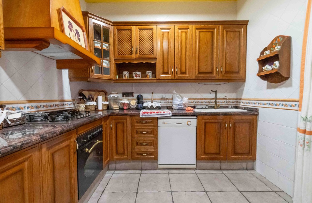 Resale - Villa - Bigastro