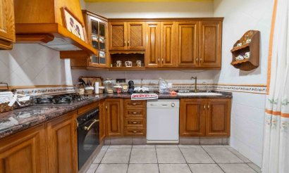 Resale - Villa - Bigastro