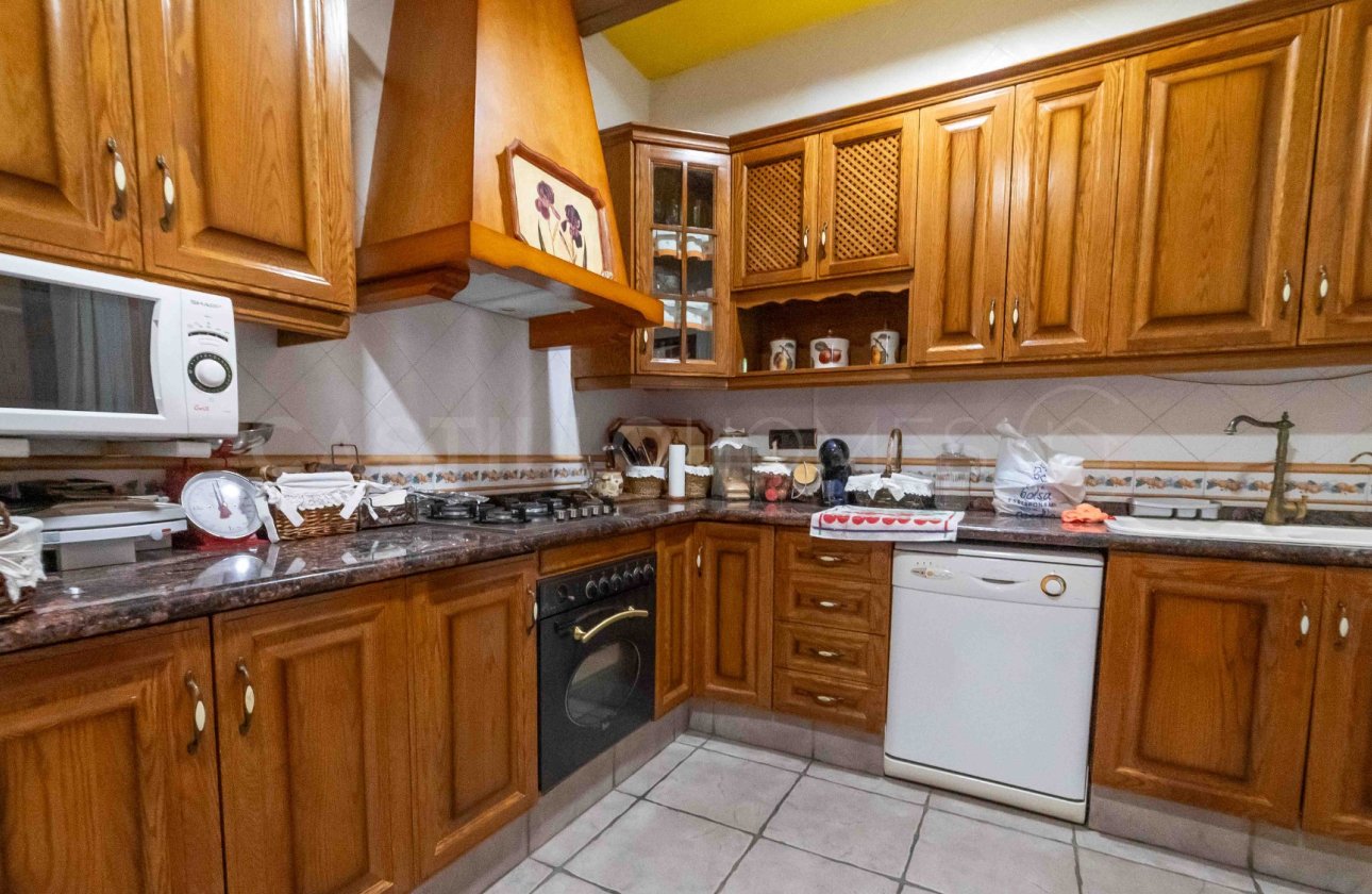 Resale - Villa - Bigastro