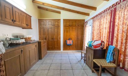 Resale - Villa - Bigastro